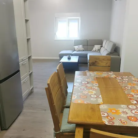 House With A Parking Space - 24453